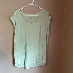 Lou and grey xl pale green tshirt